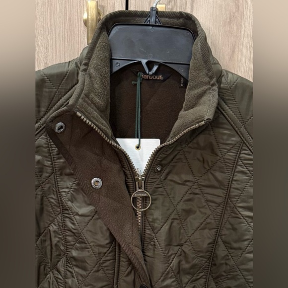 NWTs Barbour Cavalry Polarquilt Jacket. Olive. Size 4 US - Picture 6 of 11